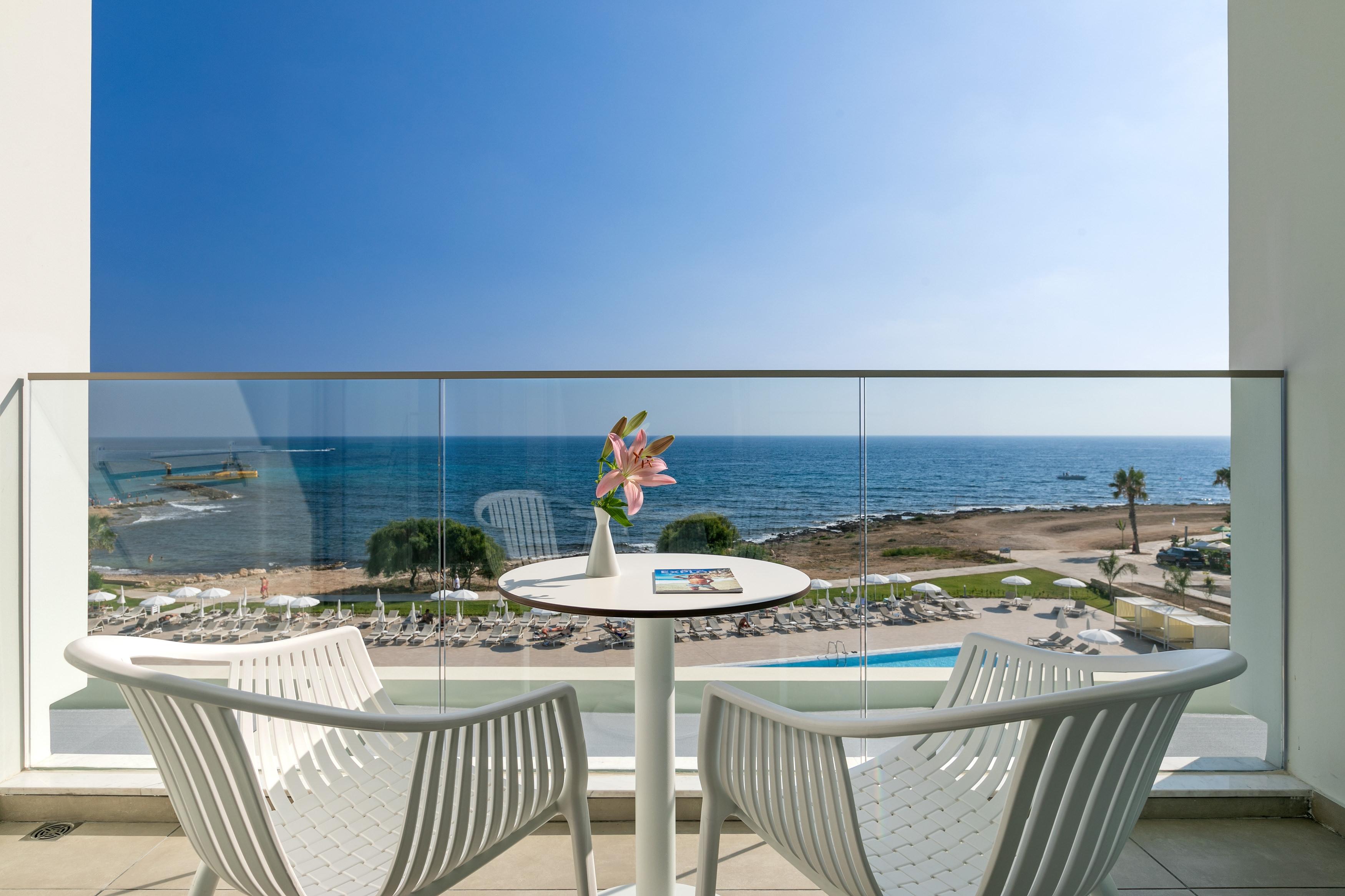 Ivi Mare - Designed For Adults By Louis Hotels Paphos Esterno foto