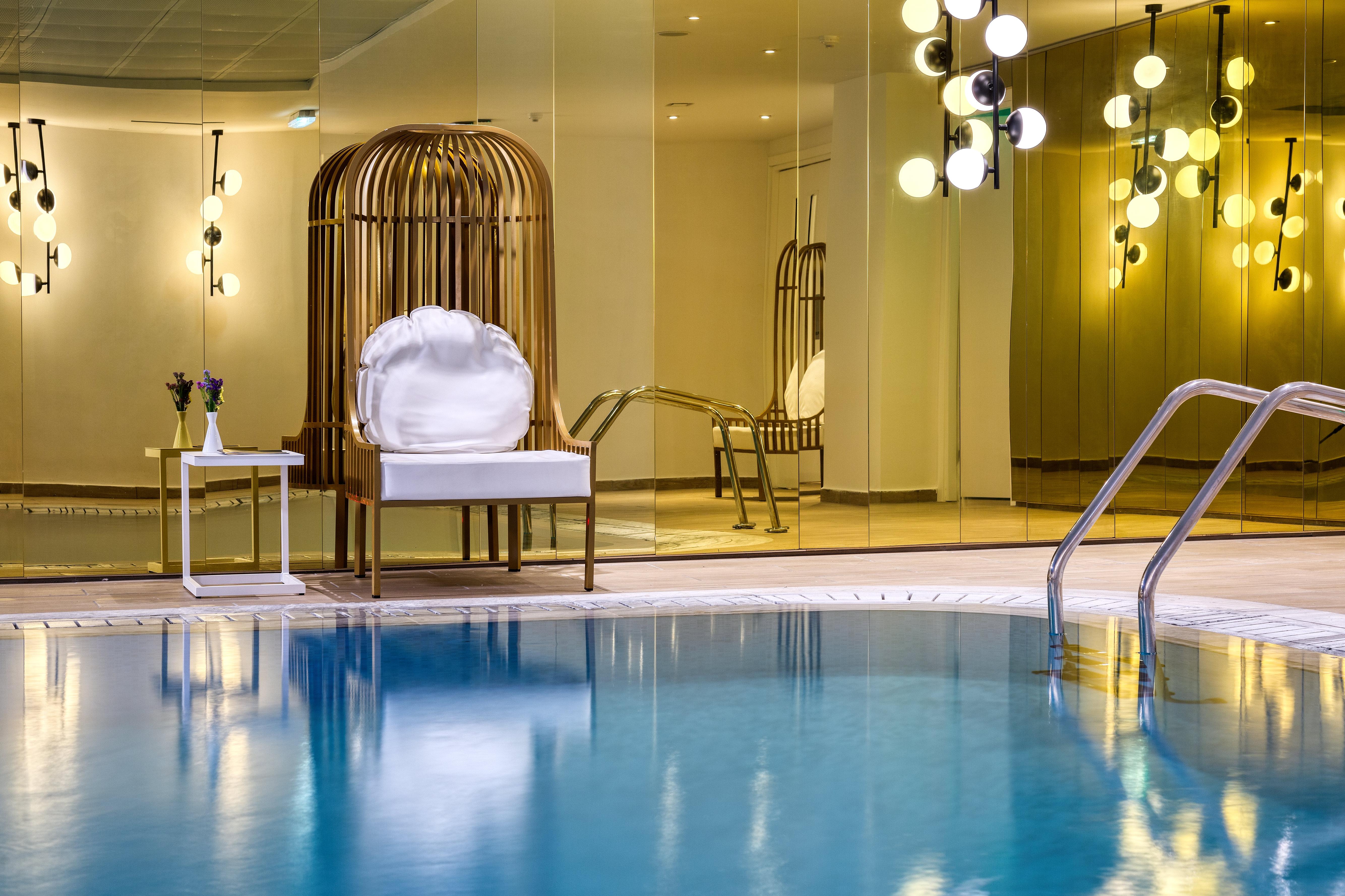 Ivi Mare - Designed For Adults By Louis Hotels Geroskipou Esterno foto The pool at the Mandarin Oriental, Munich