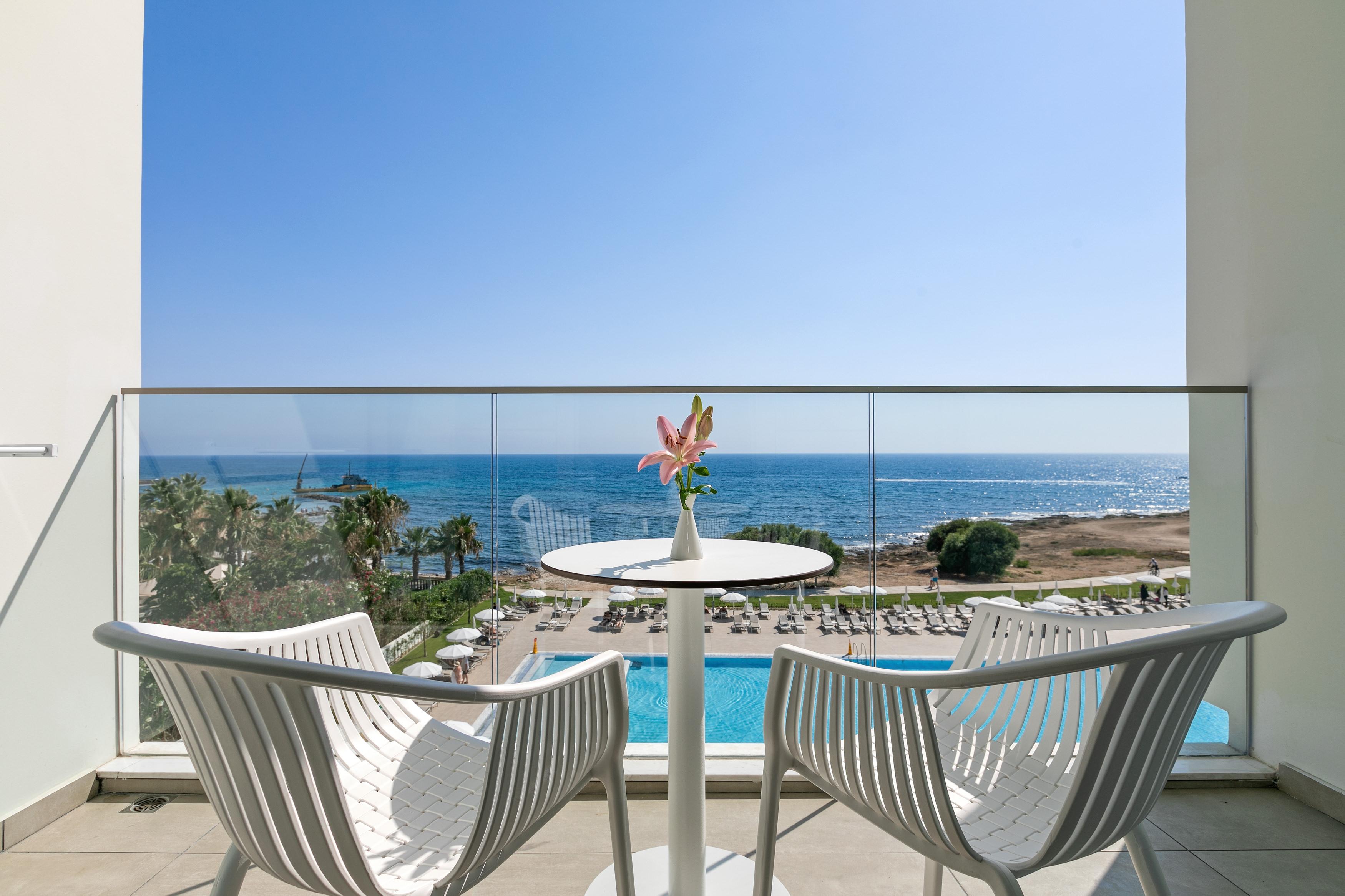 Ivi Mare - Designed For Adults By Louis Hotels Paphos Esterno foto