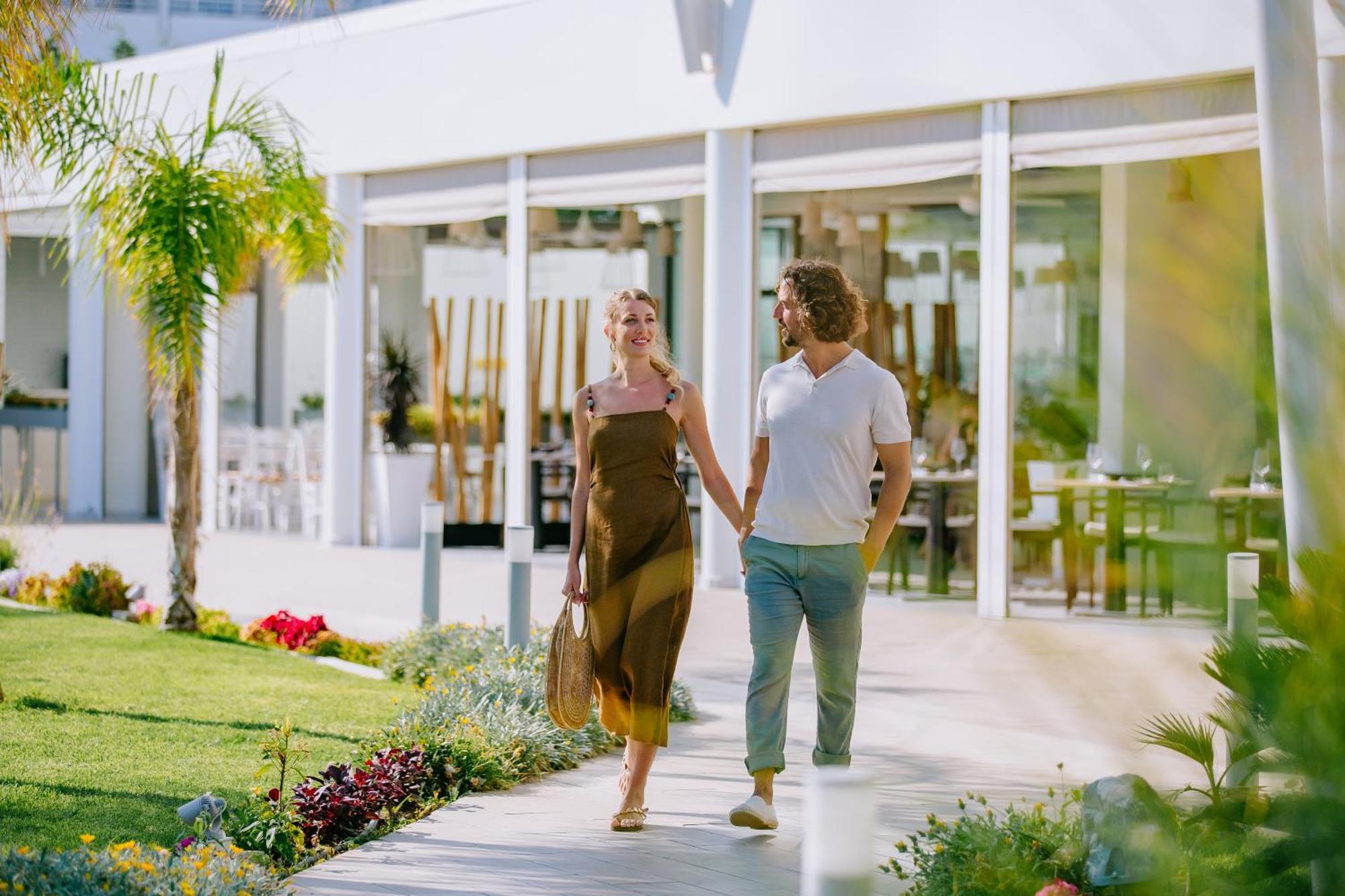 Ivi Mare - Designed For Adults By Louis Hotels Geroskipou Esterno foto The Village