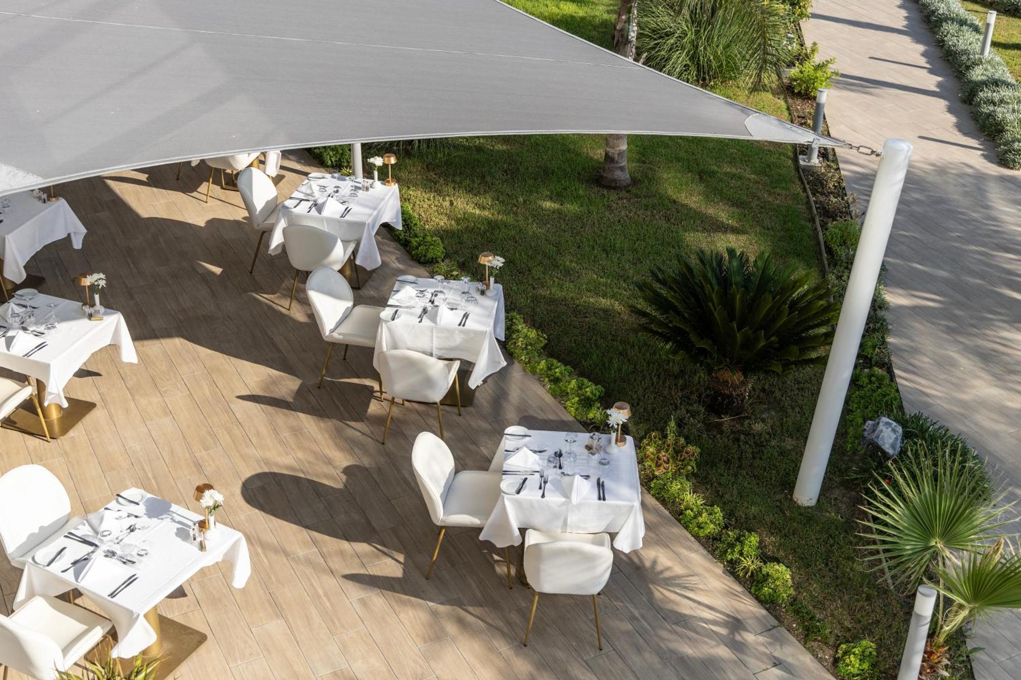Ivi Mare - Designed For Adults By Louis Hotels Geroskipou Esterno foto Restaurant