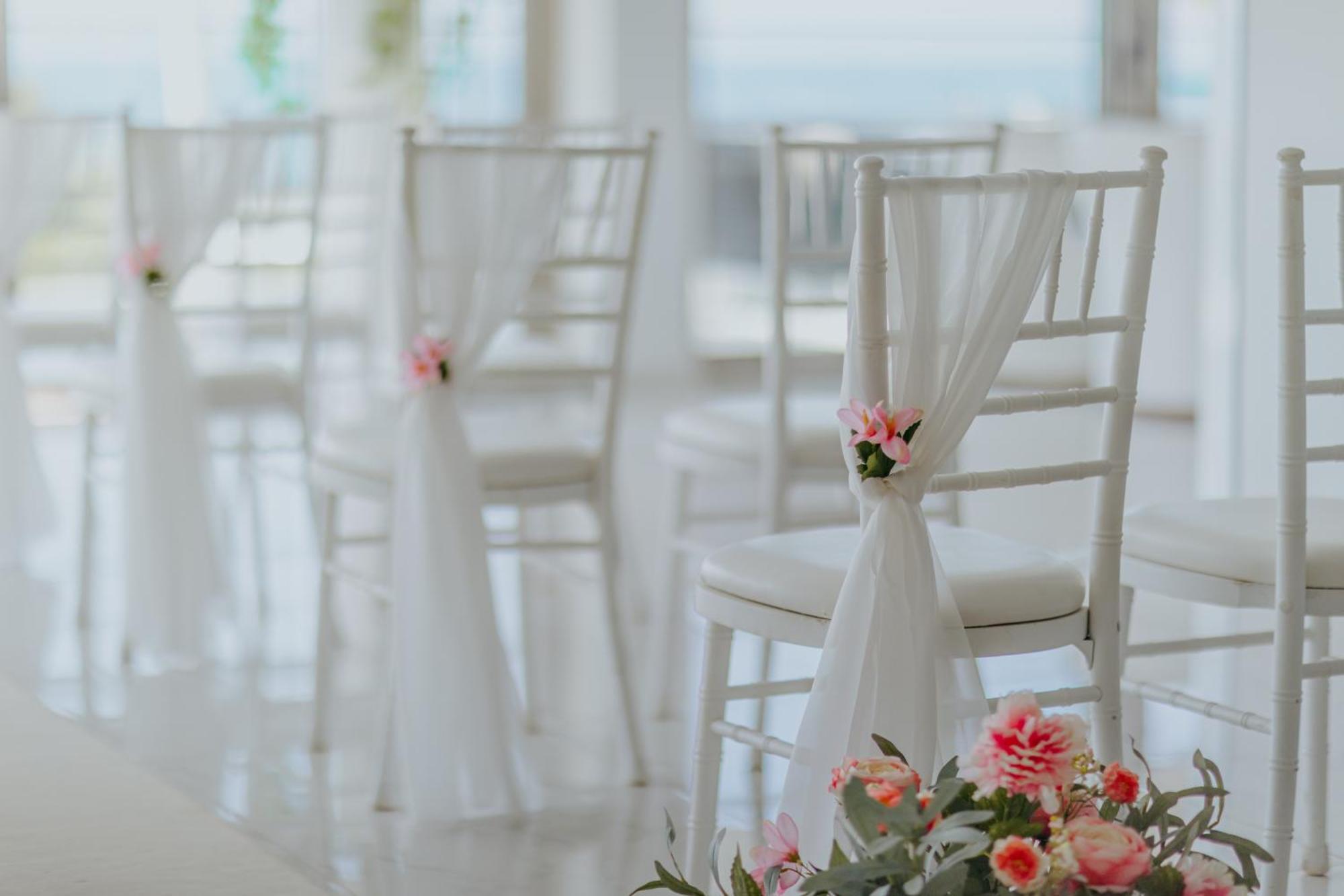 Ivi Mare - Designed For Adults By Louis Hotels Geroskipou Esterno foto Chiavari chairs with sashes